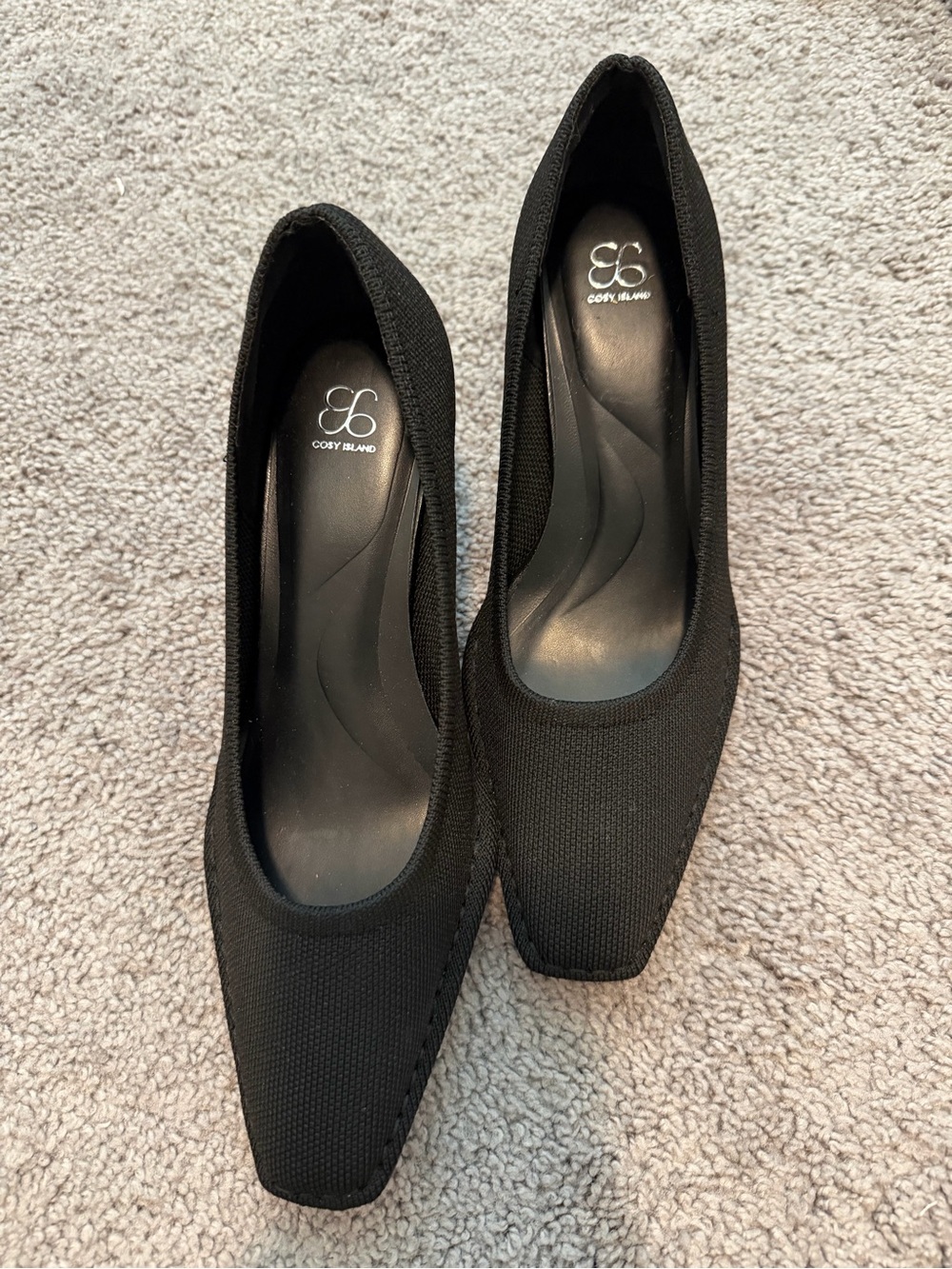 Cosy Island NWOT Square-Toe Pumps